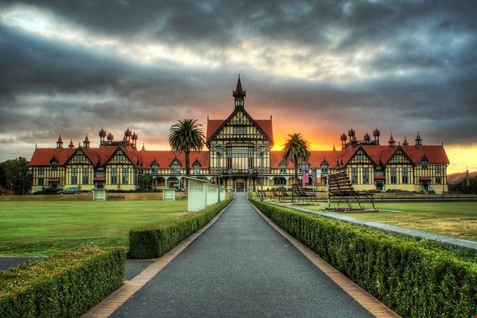 Auckland to Rotorua via Waitomo Caves Small Group Tour (One Way) - Tour Overview
