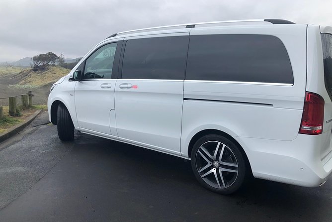 Aucklands Premium Luxury Transfers From/To Airport / North Shore - Meeting and Pickup