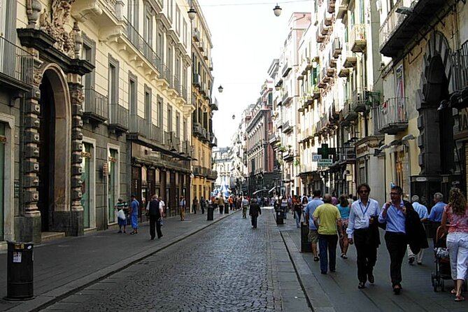 Audio Guide of Naples in the Smartphone App - Meeting and Pickup Logistics