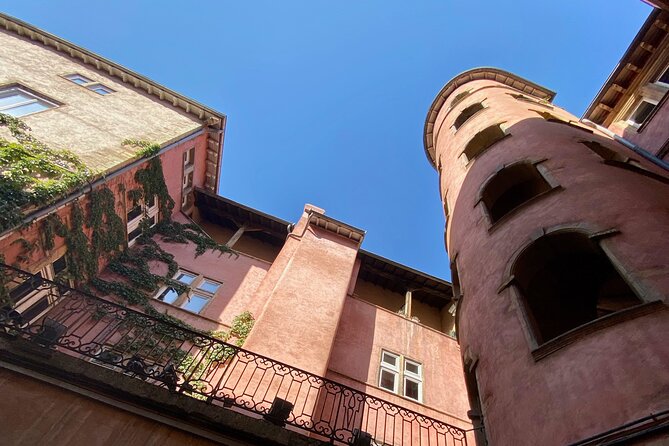 Audio-Guided Tour of Old Lyon - Engaging Stories From Lyons History