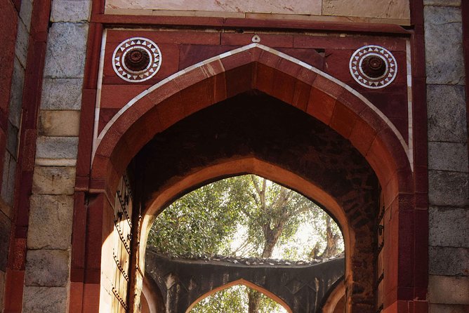 Audio Guided Walk of Humayuns Tomb & Nizammudin Basti, Delhi on HopOn India App - Pricing and Reviews