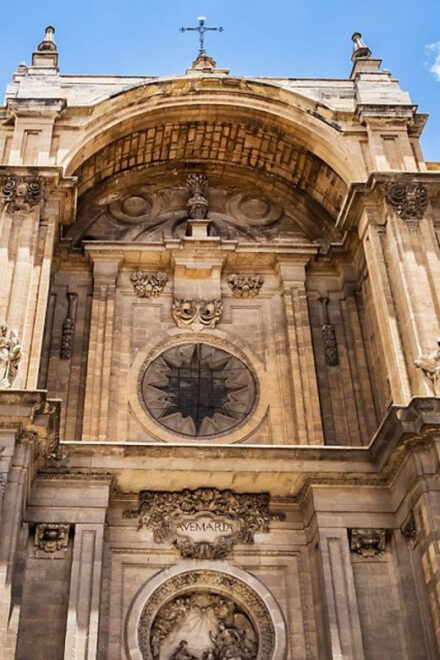 Audio Tour of the Historic Center of Granada - Tour Features