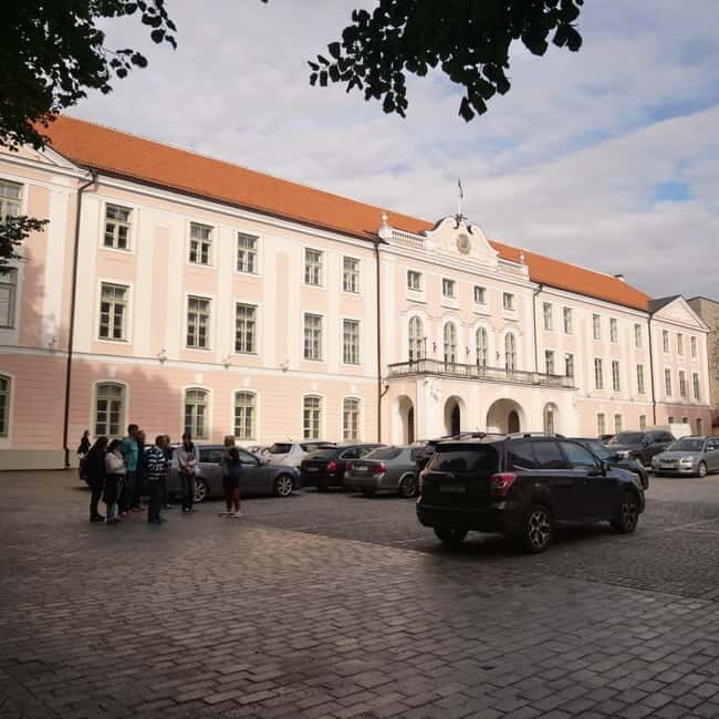 Audio Tour of the Toompea Hill (Cathedral Hill) in Tallinn - Starting at Freedom Square