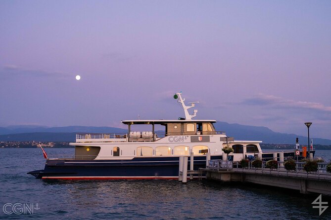 Audioguided Sightseeing Cruise of Geneva - Highlights and Commentary on Genevas Celebrities and Sights