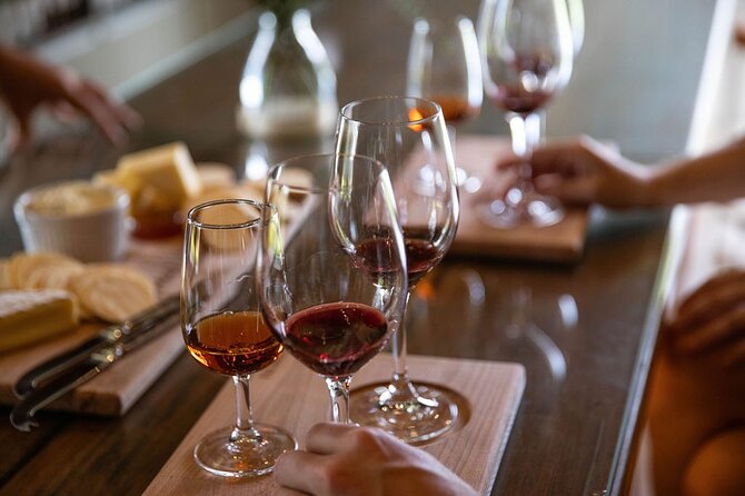 Audrey Wilkinson Vineyard: Fromage and Fortified Wine Experience - VIP Small-Group Tasting at Cellar Door