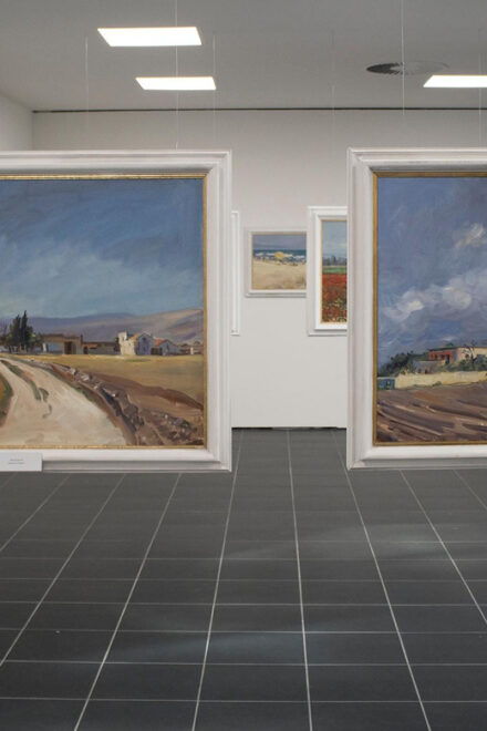 Augsburg: LETTL Museum for Surreal Art - Visitor Amenities and Accessibility