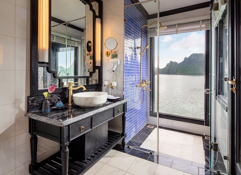 Aurora 2D1N Cruise: Ha Long Bay & Lan Ha Bay Tour - Who should book Aurora Cruise?