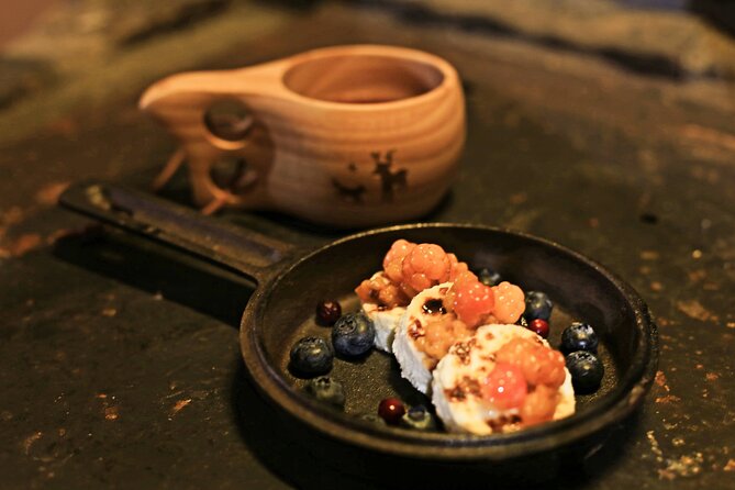 Aurora Borealis Dinner in a Glass Igloo - Unique Northern Lights Dining Experience