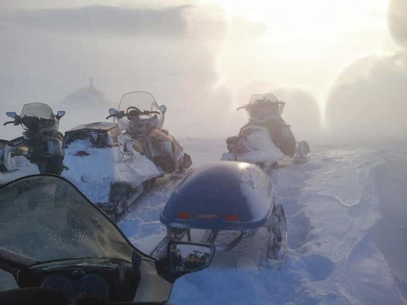 Aurora Hunt on Snowmobile - small groups - Who Is This Tour Best For?