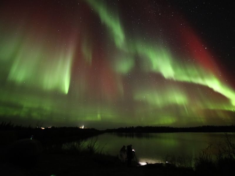 Aurora Northern Lights Chase Tour in Yellowknife - A late start, with a warm ride between stops