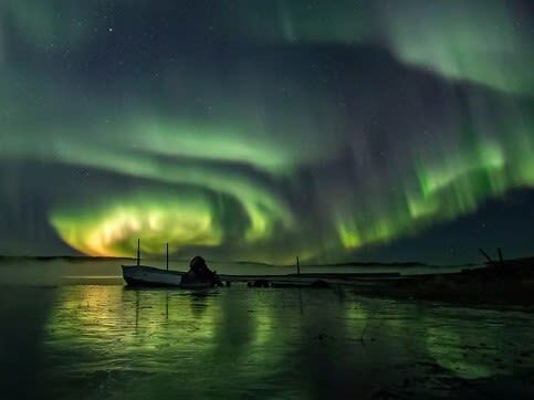 Aurora Northern Lights Chase Tour in Yellowknife - Booking, changes, and a few useful checks