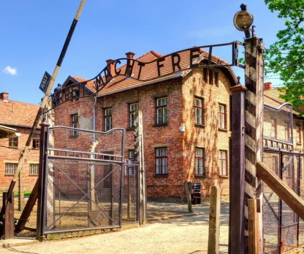 Auschwitz-Birkenau: Guided Tour With Fast Track Ticket - Customer Ratings and Feedback