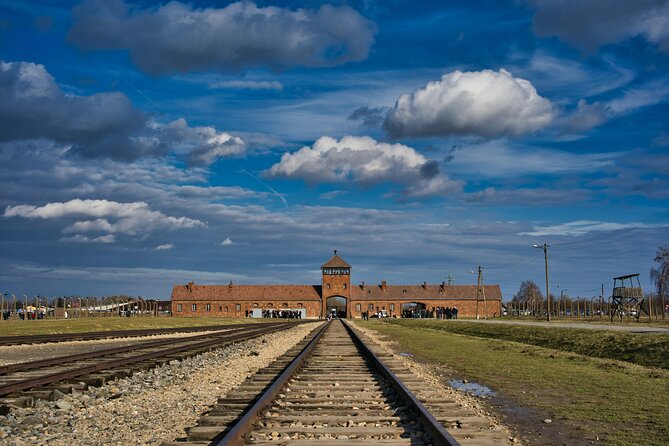 Auschwitz Birkenau Guided Tour With Luxury Transport From Krakow - Inclusions and Exclusions