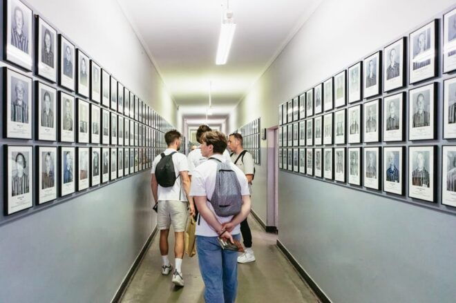 Auschwitz-Birkenau: Skip-the-Line Entry Ticket & Guided Tour - Customer Reviews and Feedback