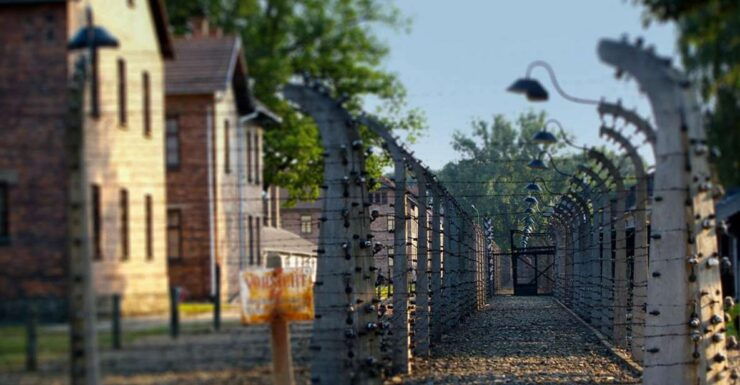 Auschwitz-Birkenau Tour From Katowice With Private Transfers - Tour Duration and Inclusions