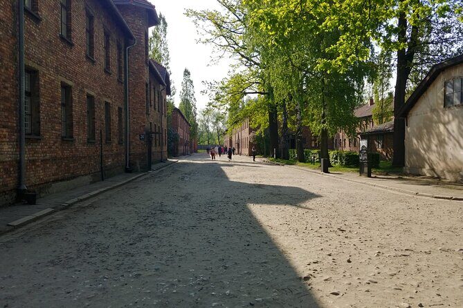 Auschwitz Birkenau Tour with Private Transport from Kraków - Why This Tour Offers Great Value