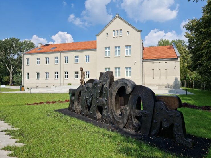 Auschwitz: Fast-Track Entry Ticket and Guided Tour - Important Information for Participants