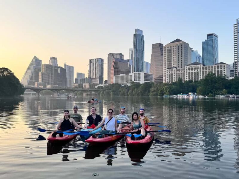 Austin: Giant Paddleboarding Tour Downtown at Sunset w/ Bats - In-Depth Look at the Experience