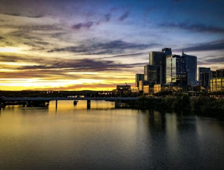 Austin: Sunset Boat Cruise With Bat Watching - Small Group Experience With Live Guide