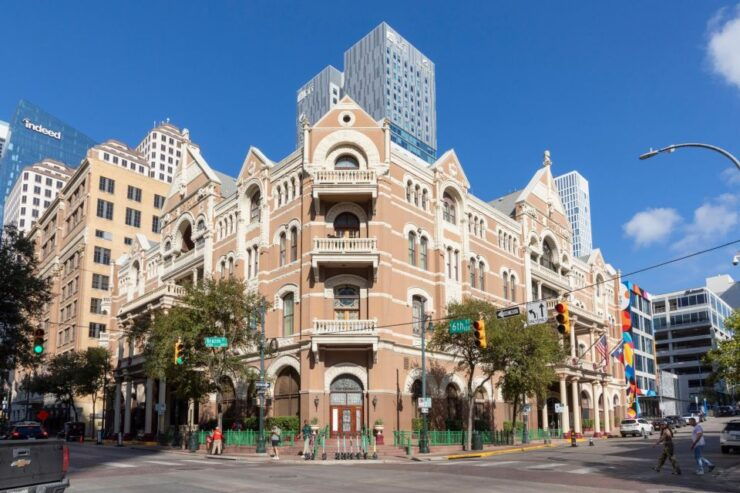 Austin's Treasures: A Heroic Downtown Discovery Walk - Tour Overview