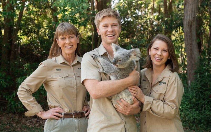 Australia Zoo Transfer and Entry Adventure - The 8 a.m. pickup and ride to Beerwah