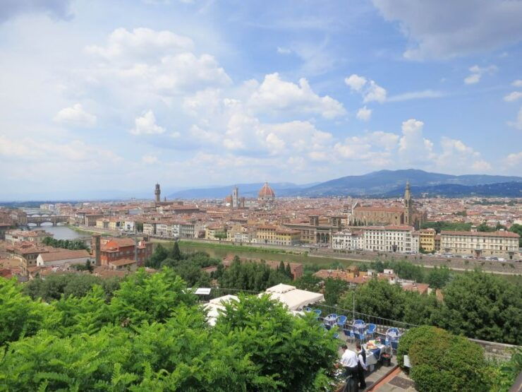 Authentic 7 Day Tuscany Tour - Accommodations & Inclusions