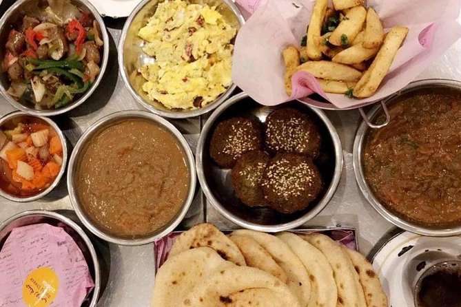 Authentic Breakfast With Locals and Tour to Giza Pyramids and Sphinx - Duration and Pickup