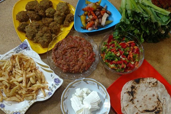 Authentic Breakfast With Locals and Tour to Giza Pyramids and Sphinx - Meeting Points