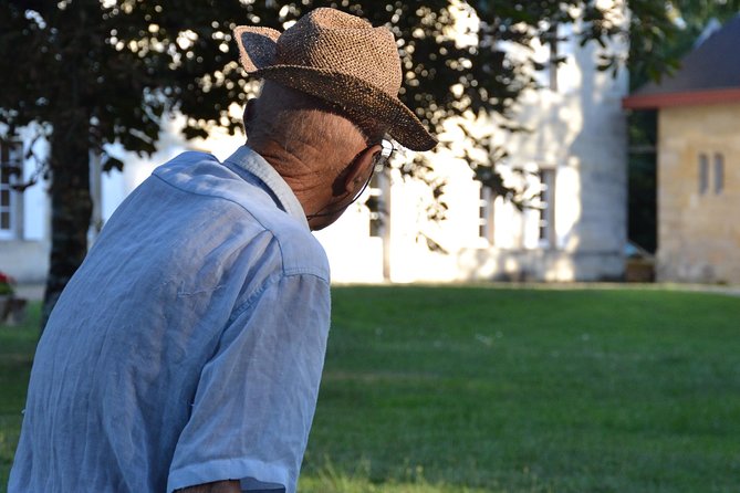 Authentic Château Chatain Wine Tasting & Vines Leaves Hunting - Expert-led Wine Tasting Sessions