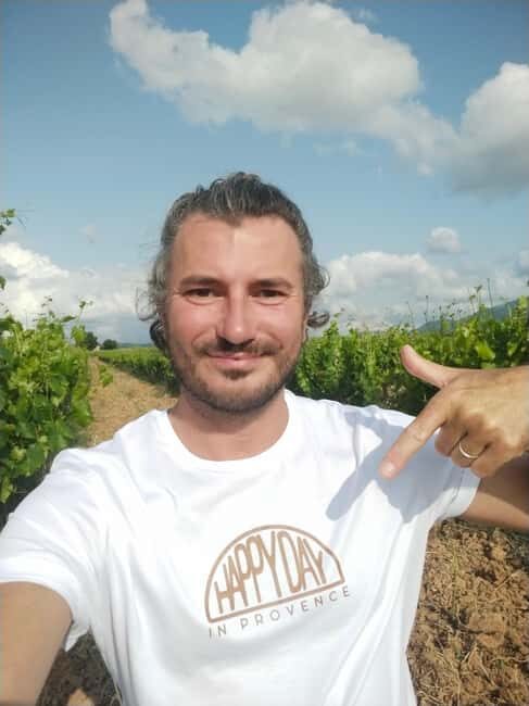 Authentic Countryside Wine Tour & Chic Aix-en-Provence - Exploring the Authentic Countryside Wine Tour & Chic Aix-en-Provence