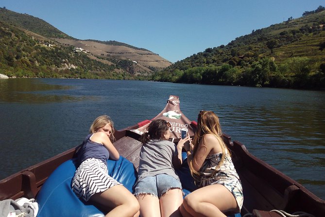 Authentic Douro Valley - Small-Group Tour (Max 7) - Expert Driver/Guide and Comfortable Vehicle