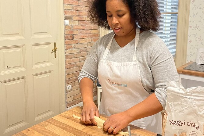 Authentic Jewish Cooking Class by a Professional Chef - Logistics and Accessibility