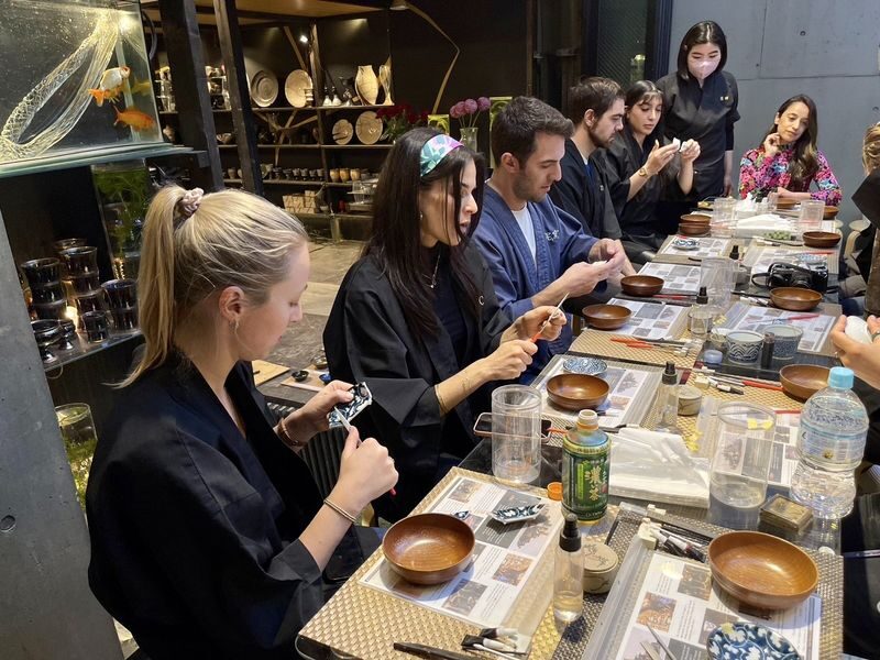 Authentic Kintsugi Workshop: Art of Golden Joinery in Shibuya - Should you book the Tokyo kintsugi workshop?