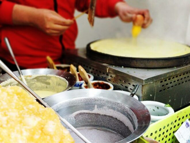 Authentic Old Beijing Hutong Food and Beer Private Tour - Experience Description