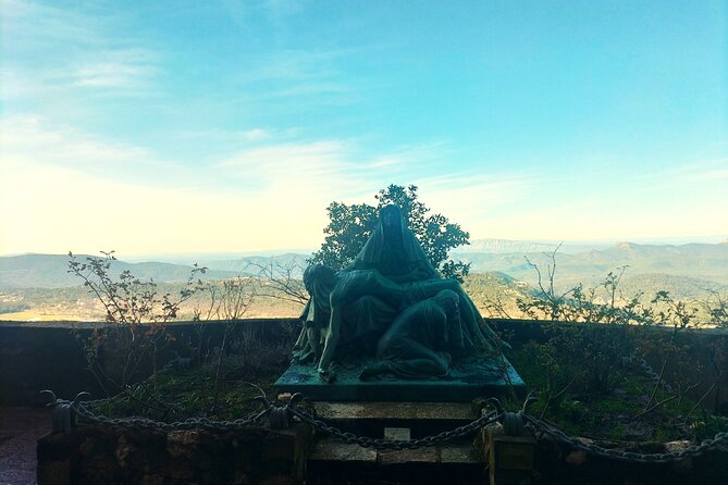 Authentic Provencal Villages and Mary Magdalenes Cave - Cultural Immersion: Historical Treasures