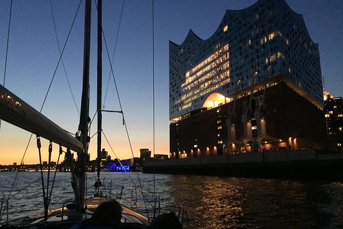 Authentic Sailingtrip Beyond the Borders of the Port of Hamburg - Important Information for Participants