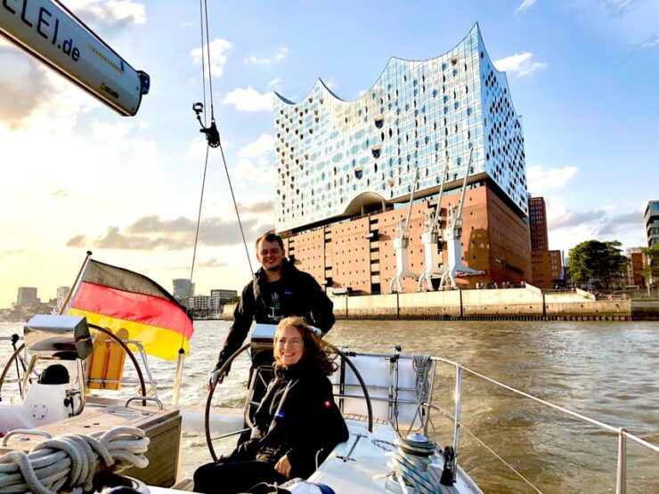 Authentic Sailingtrip Towards Blankenese, Hamburg/Elbe - Key Points