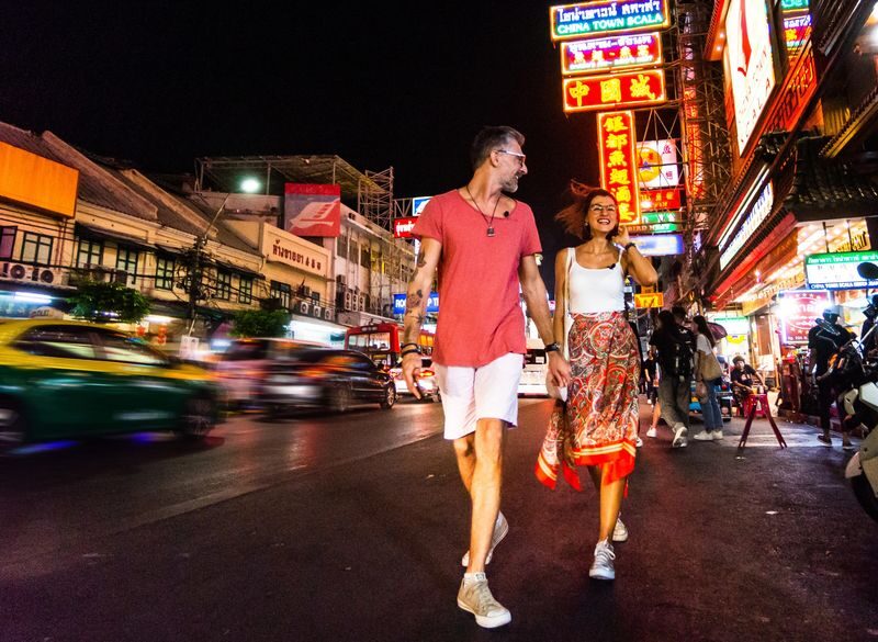 Authentic Street Food Tour in Chinatown I Bangkok - Follow the food trail through Yaowarat