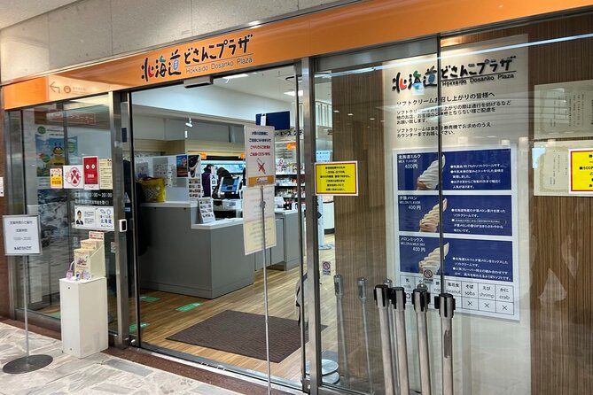 Authentic Sushi and Tour of Delicious Specialties From Japan - Traditional Tea Ceremony Showcase