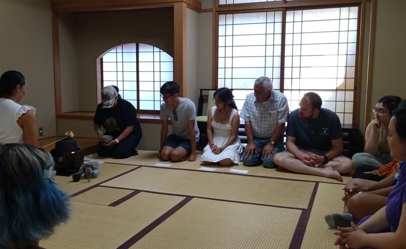 Authentic Tea Ceremony Experience in a Tea Room (Osaka) - The tea room and the changing venue
