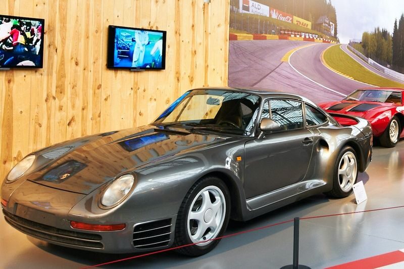 Autoworld Brussels Entry Ticket - Follow the decades, then browse by type