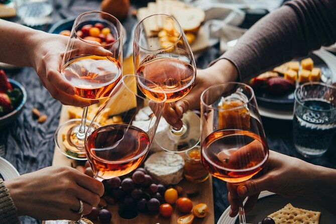 Autumn Romance Escape: A Nashville Couples' Getaway - Good To Know