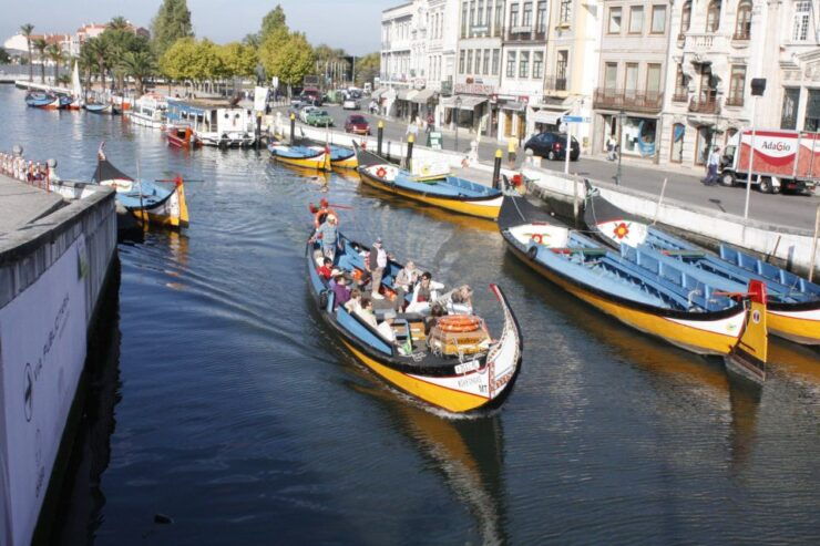 Aveiro Essential - Walking Tour & City Cruise - Meeting Point Information