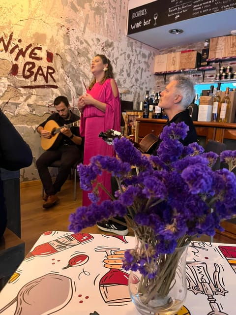 Aveiro: Fados and Dinner - Concert Highlights