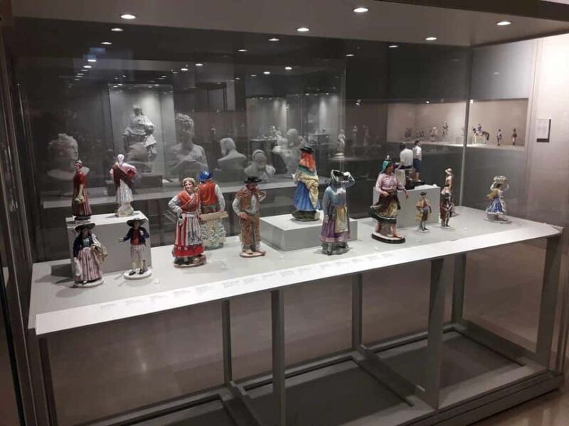 Aveiro: Gondola Ride and Costa Nova Beach All Included. - FAQs