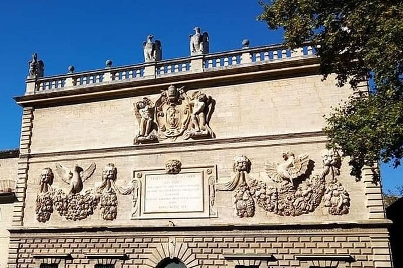 Avignon and Popes Palace Walking Tour - Going inside the Papal Palace