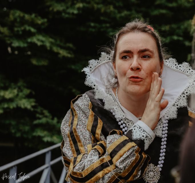 Avignon: Immersive Guided Tour of 1860 - A Closer Look at the Tour Experience