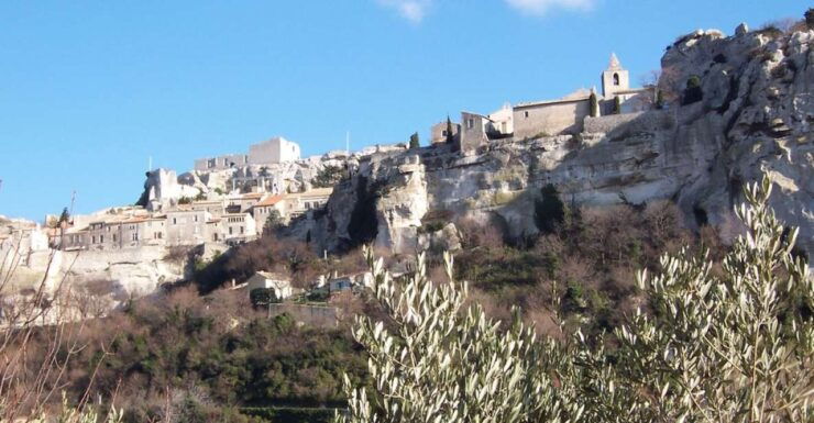 Avignon: Pont Du Gard, Saint Remy and Les Baux Half-Day Tour - Tour Duration and Availability