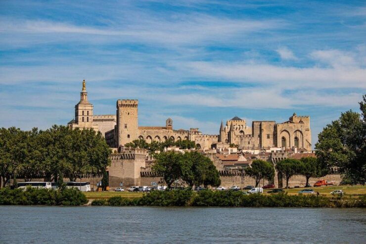 Avignon: Private Guided Walking Tour - Cultural Immersion