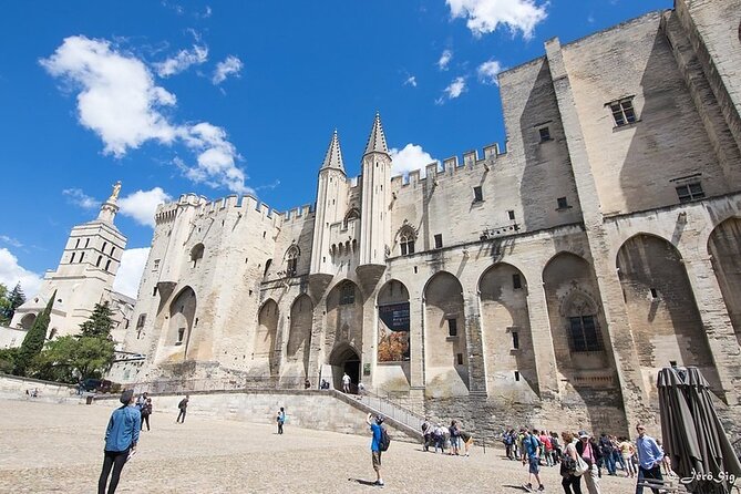 Avignon Private Tour - The Sum Up